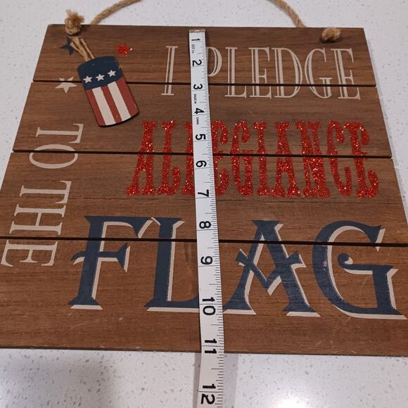 I Pledge Allegiance to the Flag Wooden sign USA 12'x11.25' Patriotism Fireworks - Picture 2 of 3